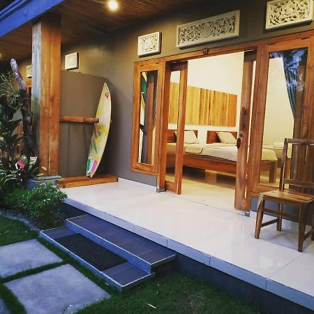 Harris Surf Villa Pulukan Zewnętrze zdjęcie