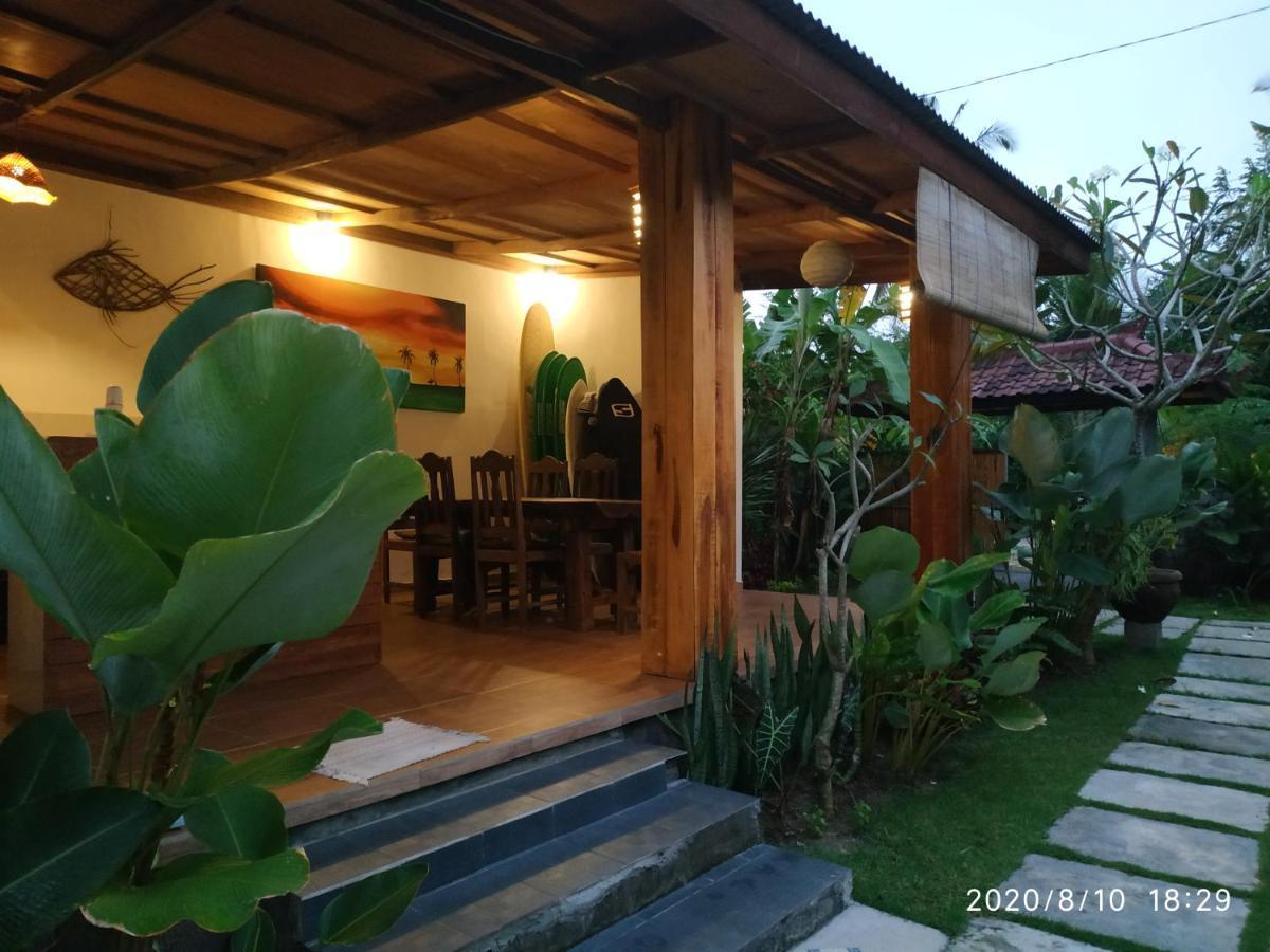 Harris Surf Villa Pulukan Zewnętrze zdjęcie