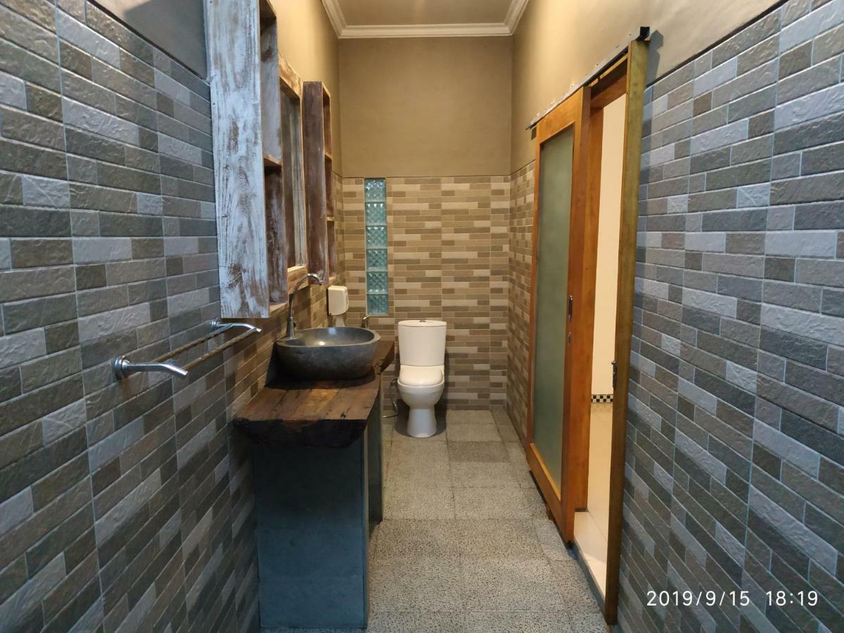 Harris Surf Villa Pulukan Zewnętrze zdjęcie