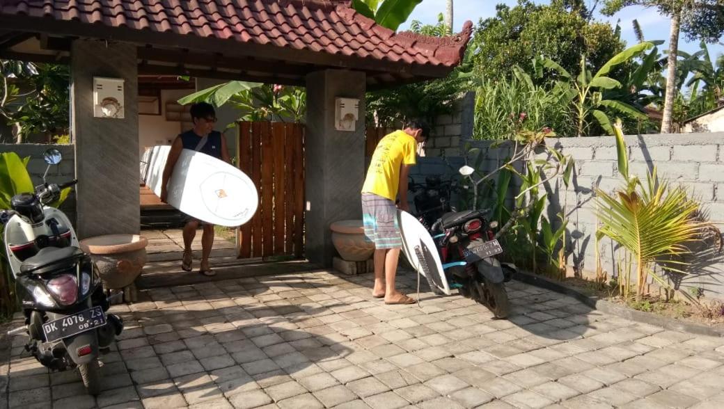 Harris Surf Villa Pulukan Zewnętrze zdjęcie